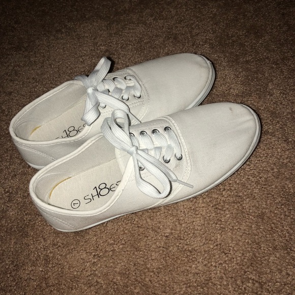 Amazon Shoes - white lace up shoes
